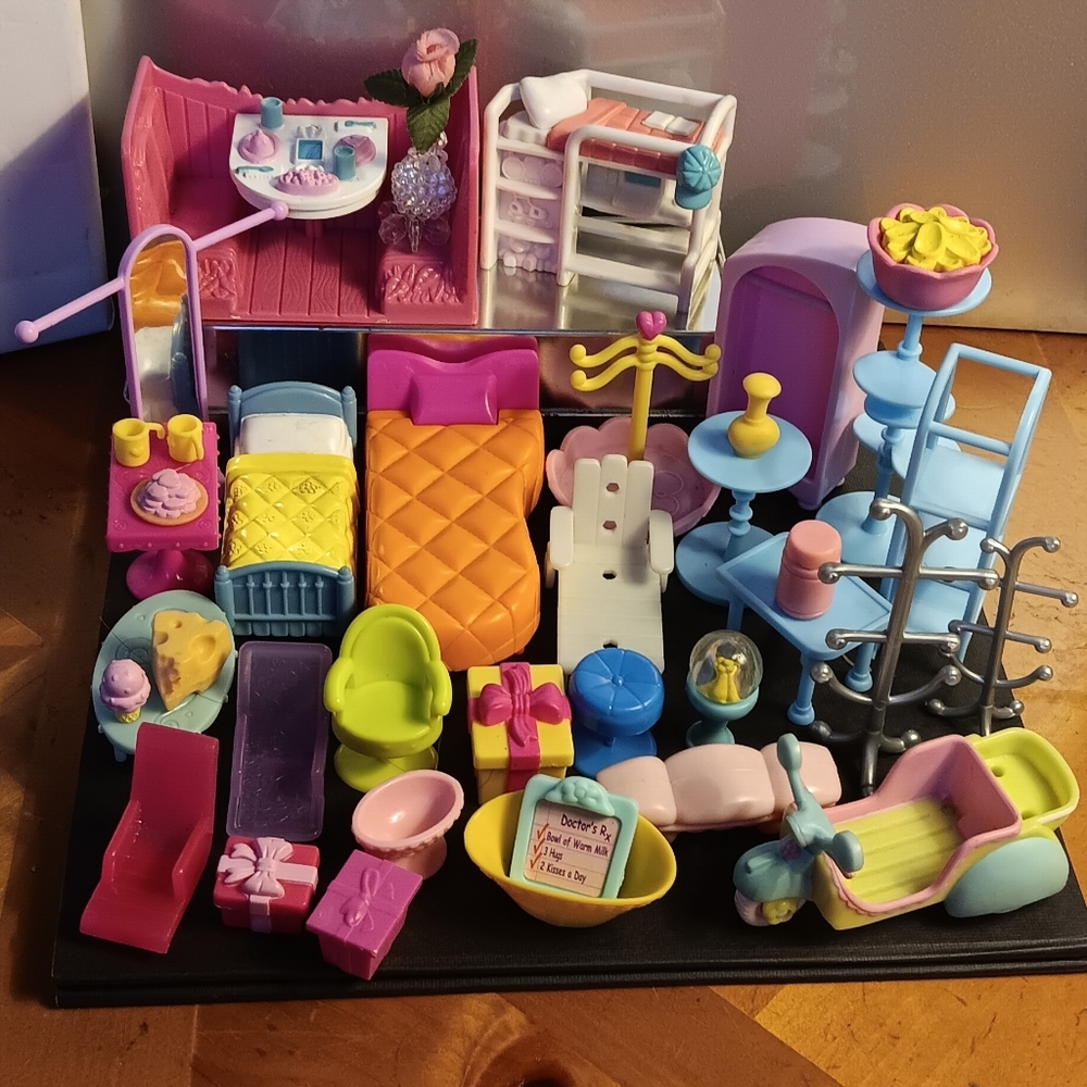 Polly pocket furniture misc items